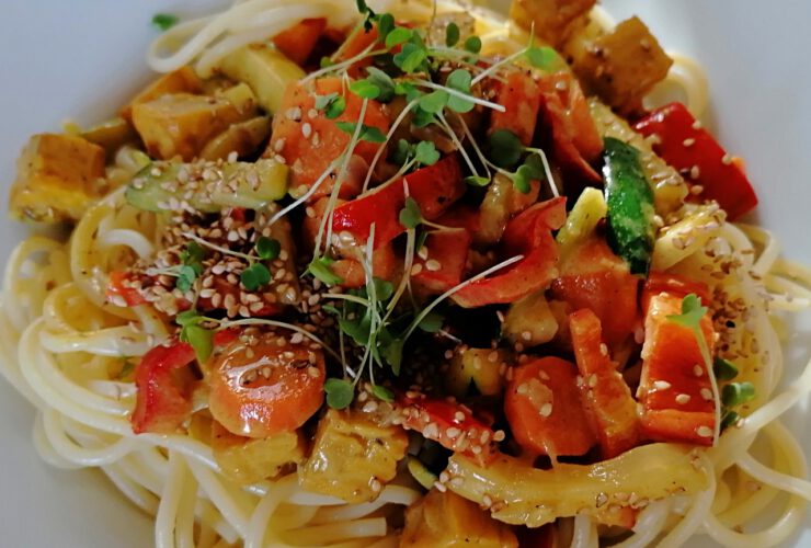 Kammut-Spaghetti mit tempeh