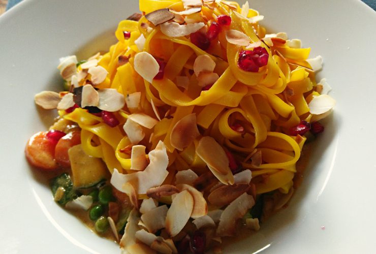 Kurkuma-Tagliatelle